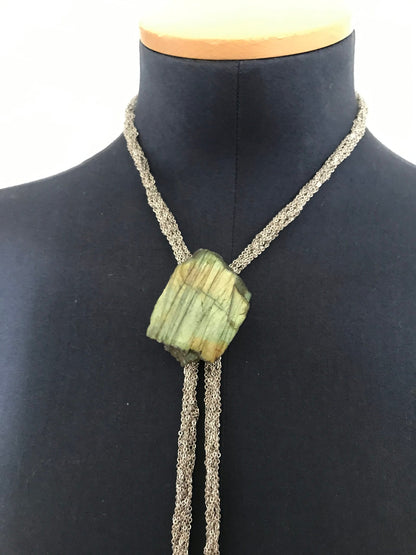 Gemstone Chain Bolo Tie Laureate